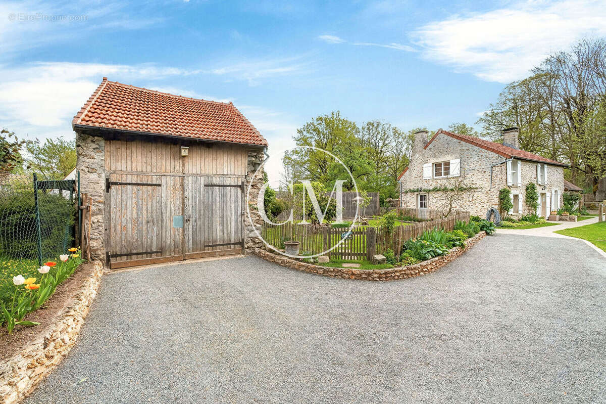 Maison à LES BREVIAIRES