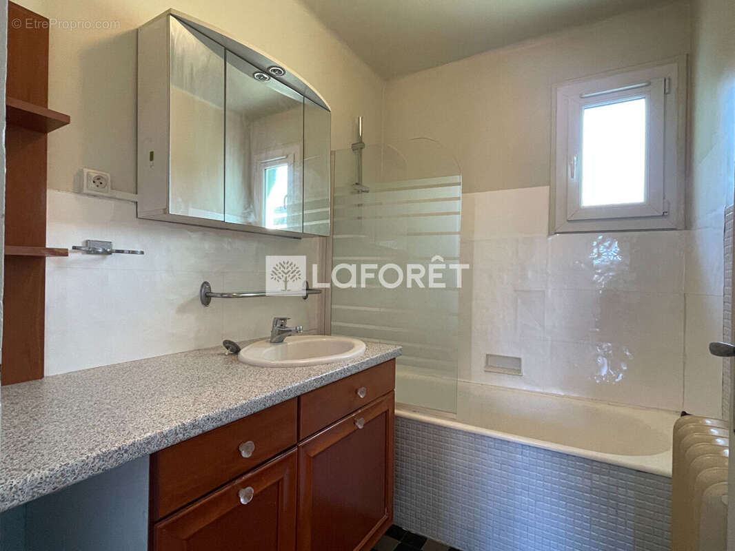 Maison à LONS-LE-SAUNIER