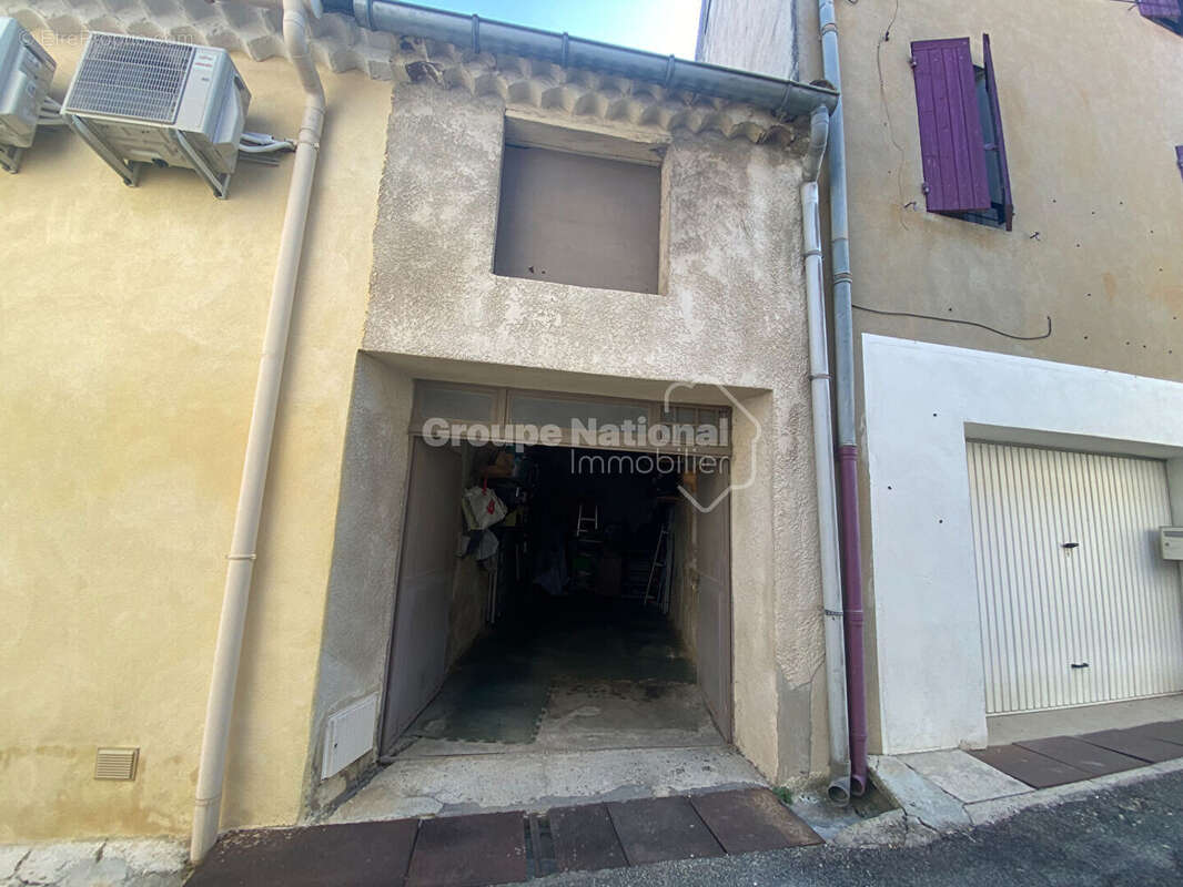 Chateaurenard centre , maison 108 m² + garage 20m² + cour + jardin - photo 11