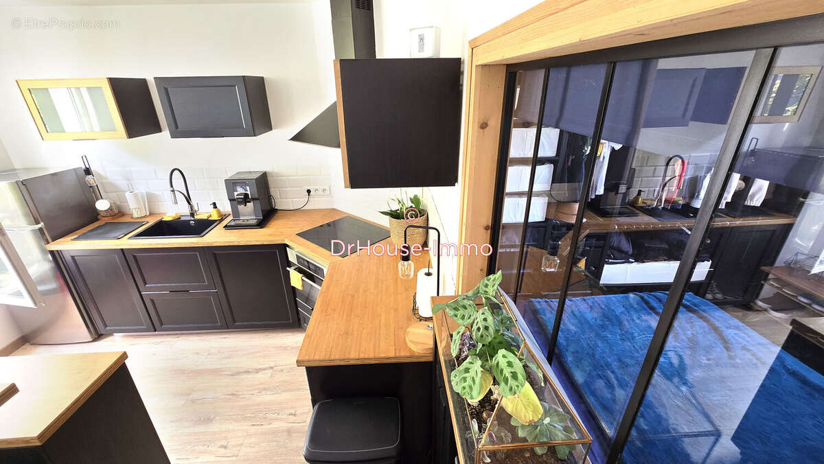 Appartement à SAINT-MAUR-DES-FOSSES