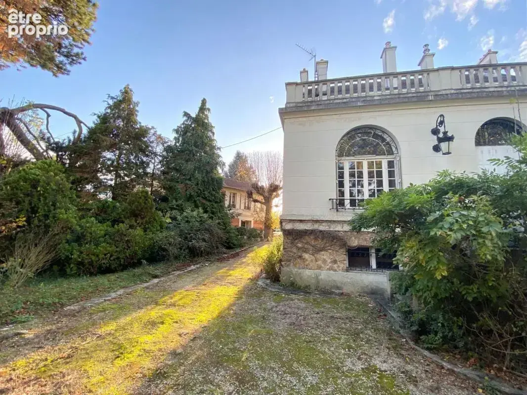 Propriété de maître avec maison de gardien 432 m² - LA CELLE ST CLOUD Les Gressets - photo 8