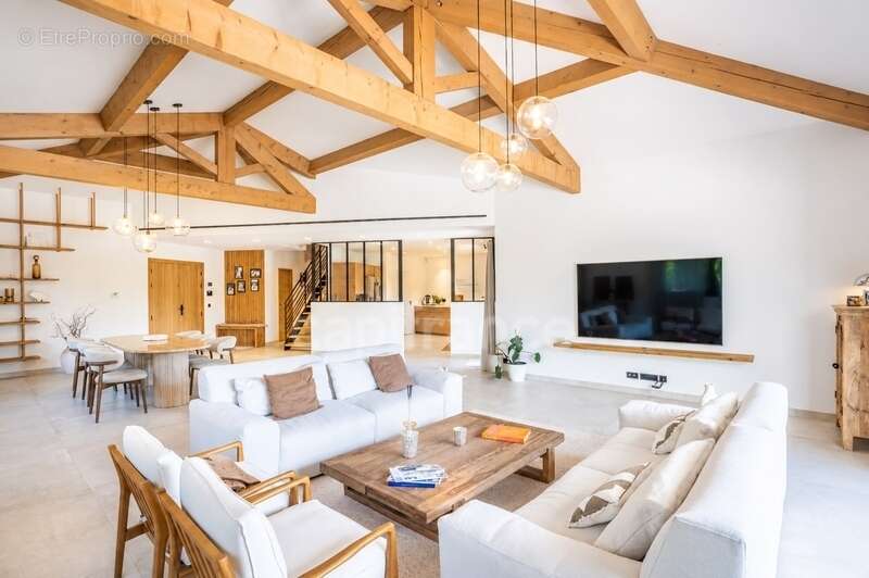 Maison à MOUGINS