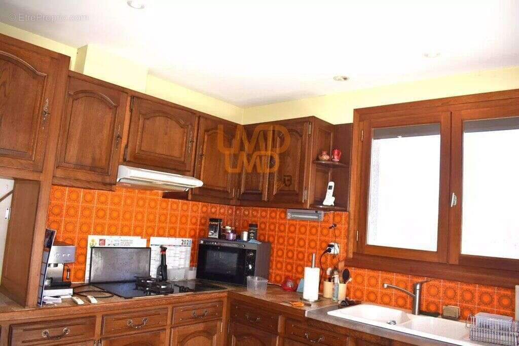 Maison à DECAZEVILLE