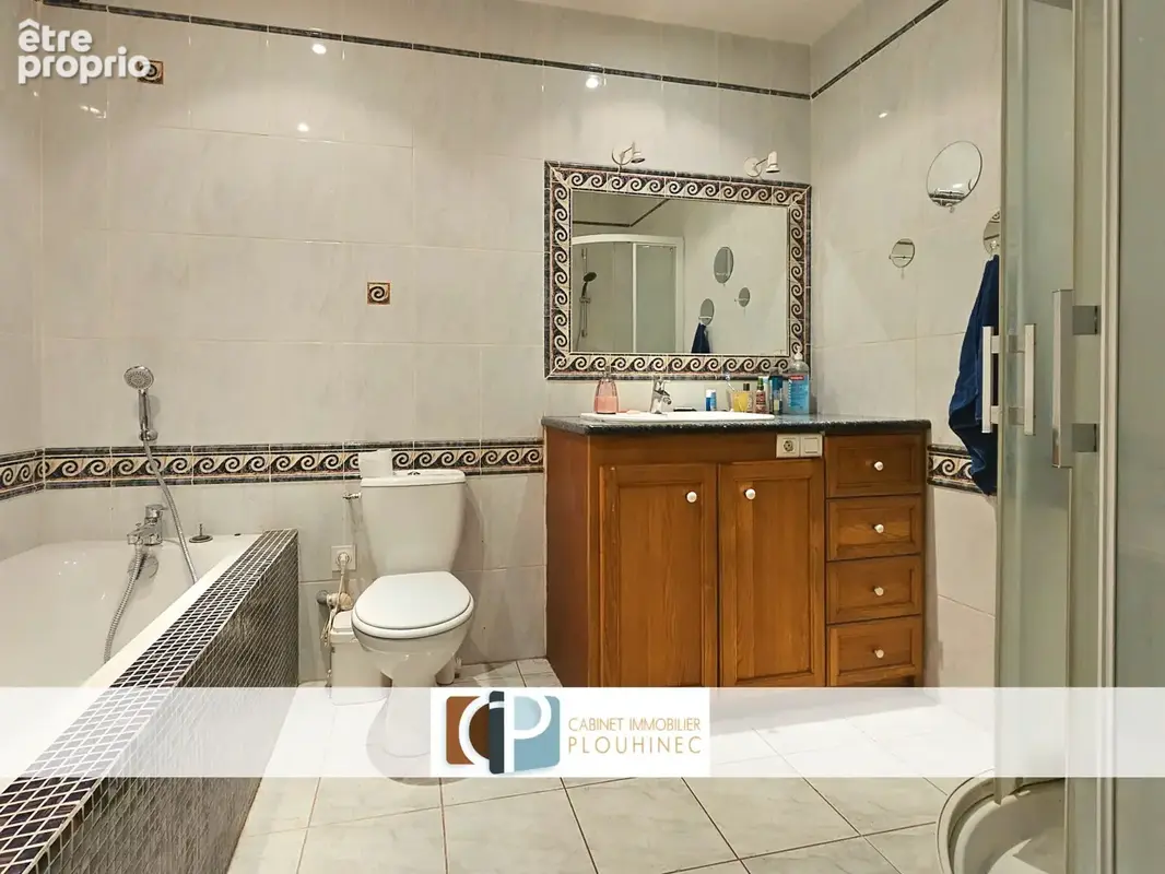 Appartement bourgeois 154 m2 avec courette en centre-ville. - photo 10