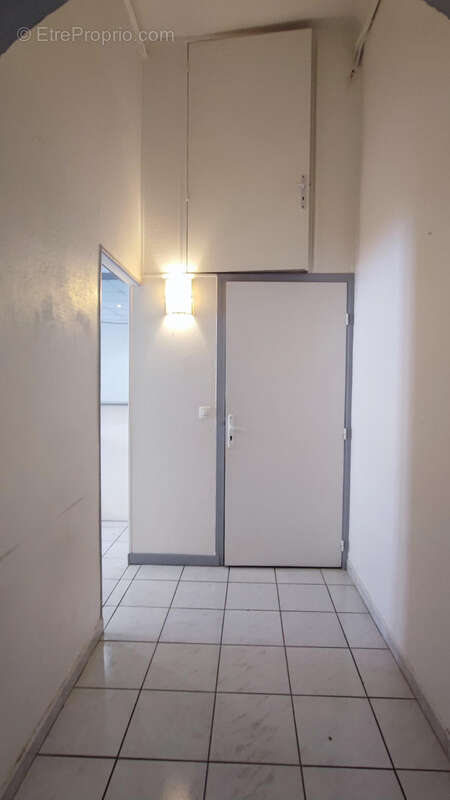 CANNES centre RDC appartement 48 m2 avec cave - photo 6