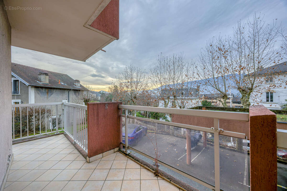 Appartement à AIX-LES-BAINS