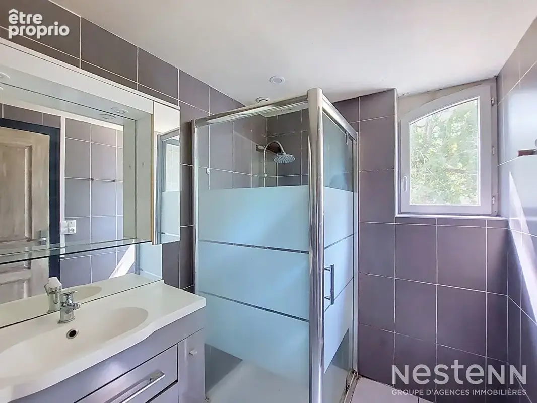 À vendre Maison de 128 m² avec terrain de 1 966m² et garage à Sainte-Maure-de-Peyriac - photo 7