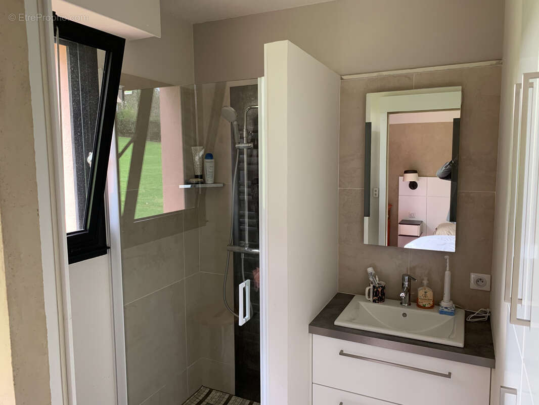 Maison à LES HERBIERS