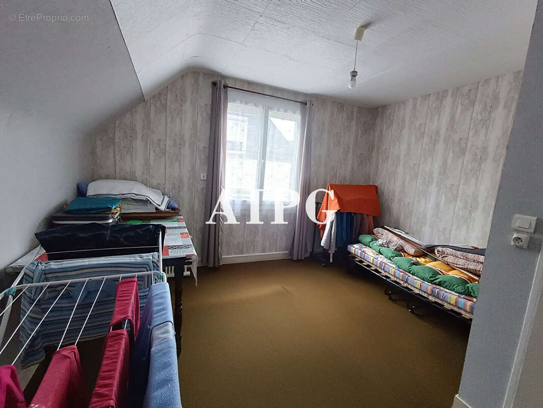 Maison à PLOUGUERNEVEL