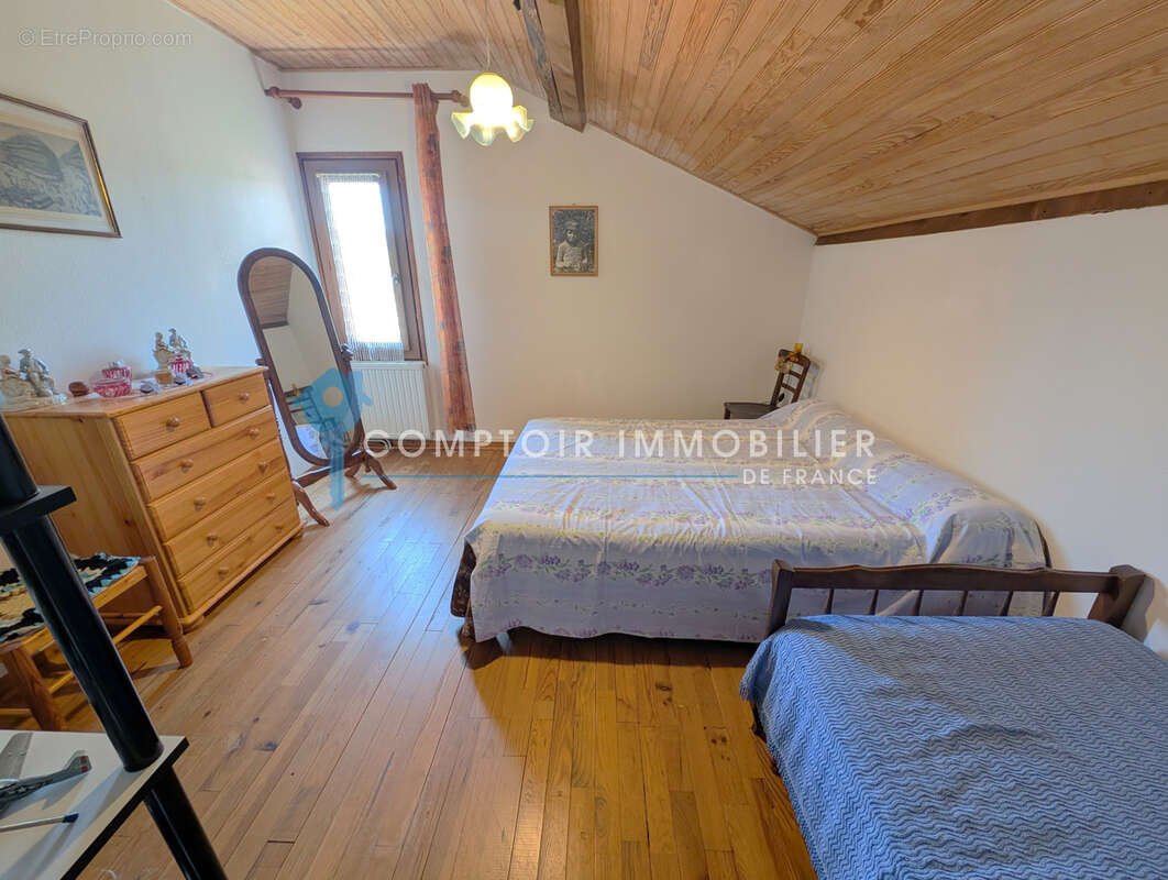 Dépt. 07 -  A VENDRE à COUCOURON - Maison de 131 m2 avec garage et jardin - Parcelle de 670 m2 - photo 14