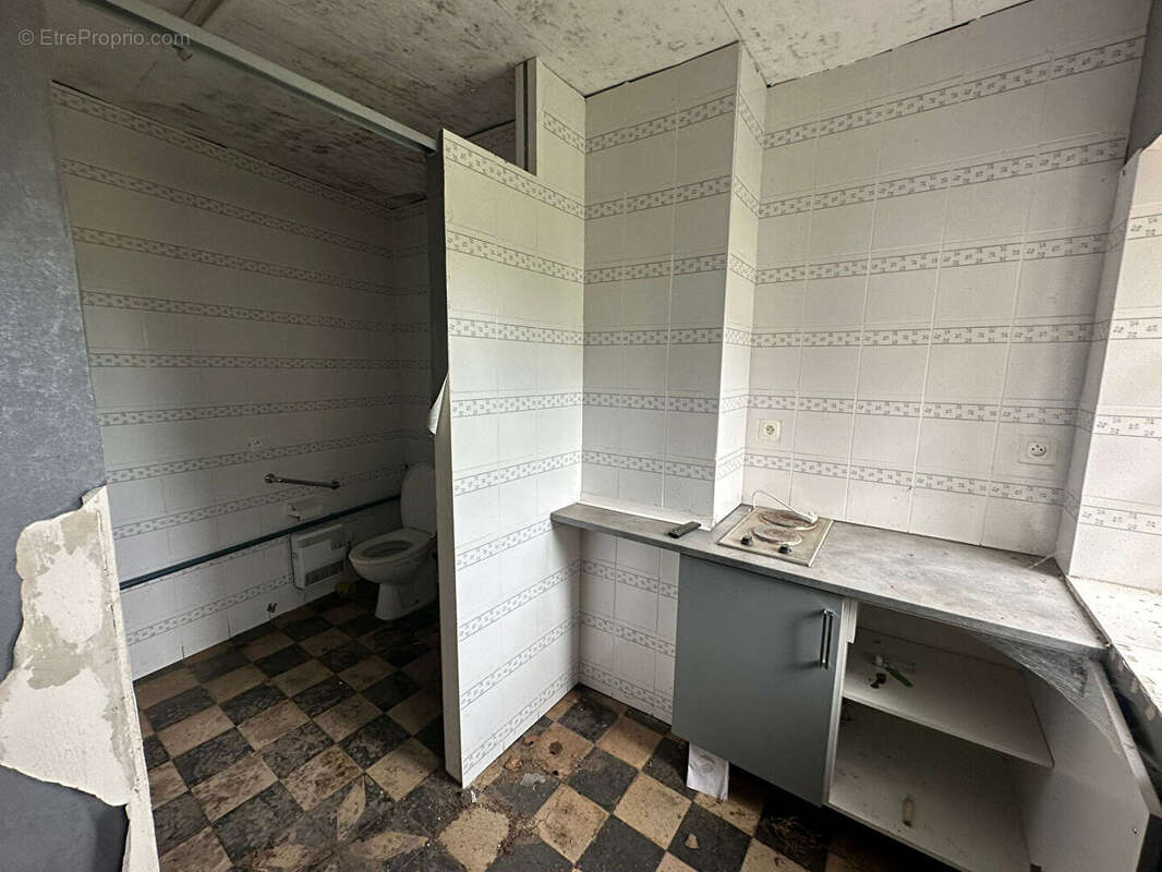 Maison à COUTICHES