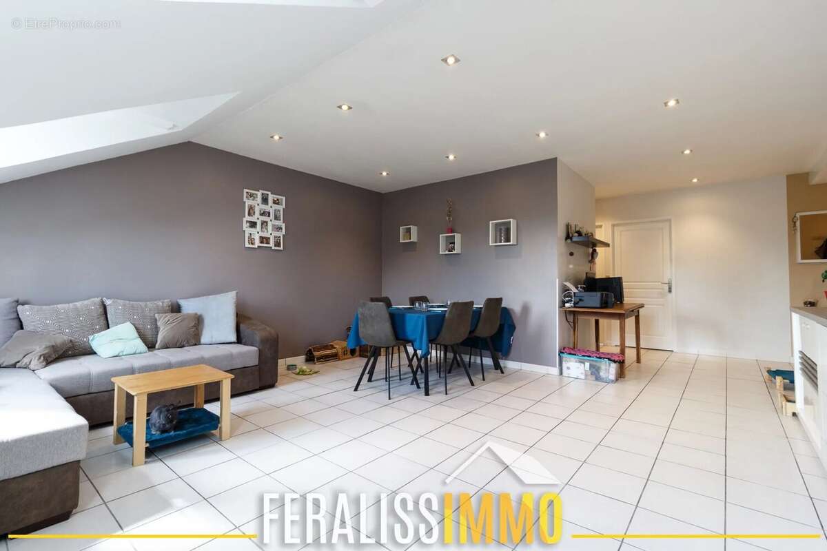 Appartement à VAUX-SUR-SEINE