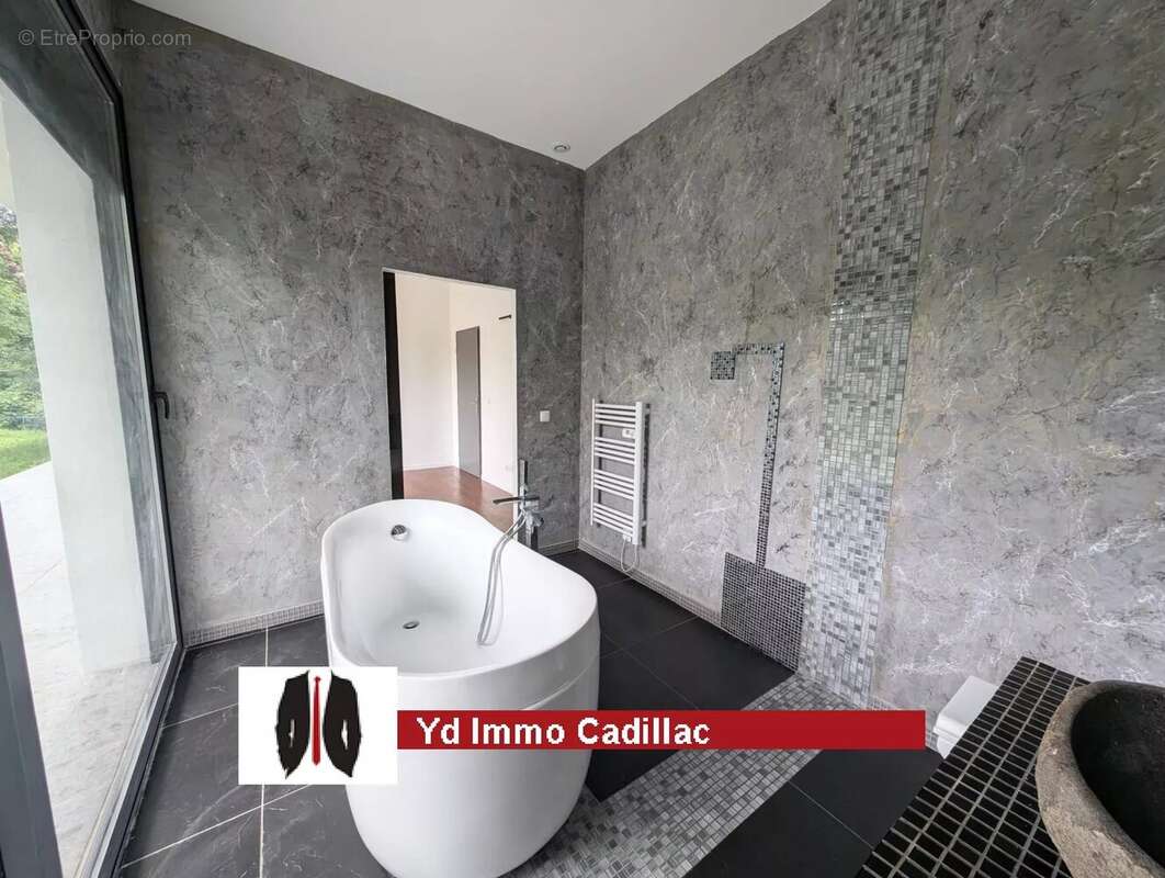 Maison à SAINT-PIERRE-DE-BAT