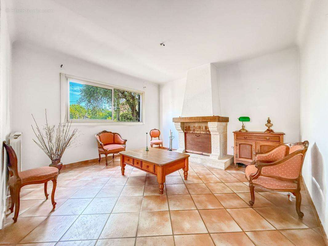 Maison à CAGNES-SUR-MER