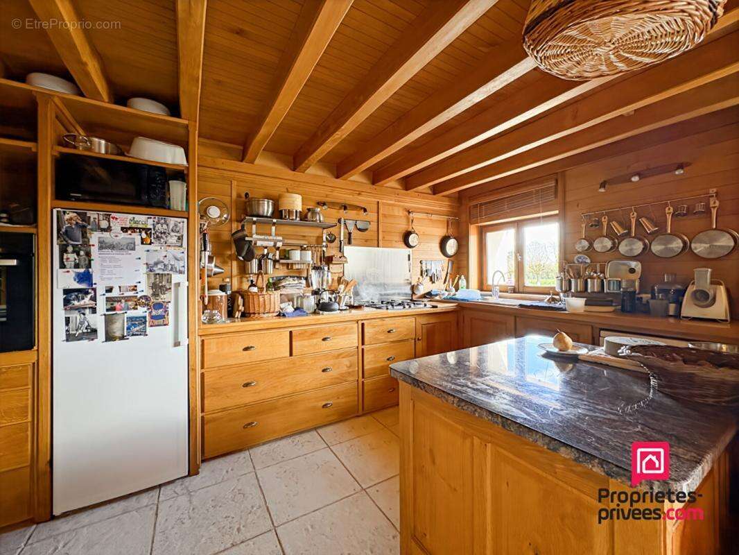 Maison à PRECY-SOUS-THIL