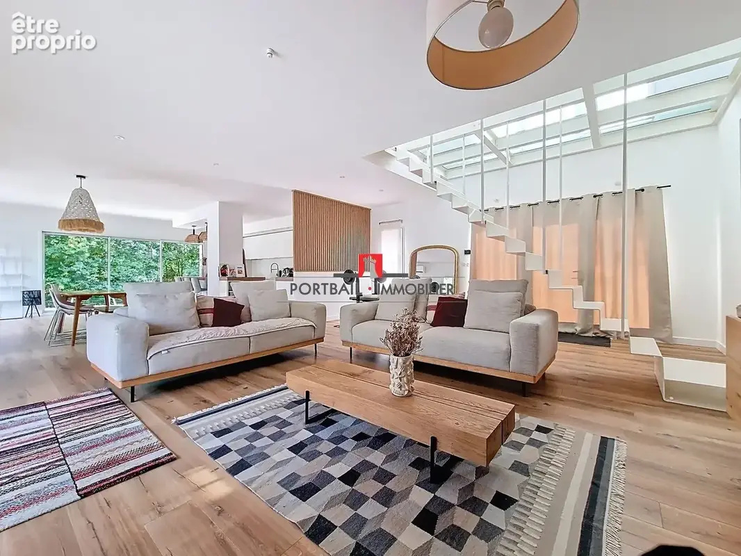 Maison 5 pièces 193 m² à vendre à Saint-Andre-De-Cubzac (33240) - photo 2