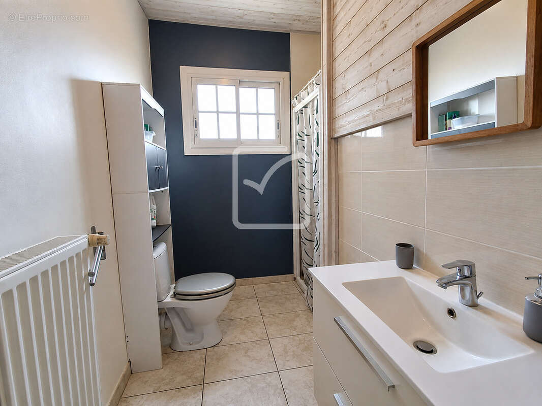Rare   propriété équestre près de villeréal   20 ha   25 boxes   2 aires couvertes   2 habitations - photo 7