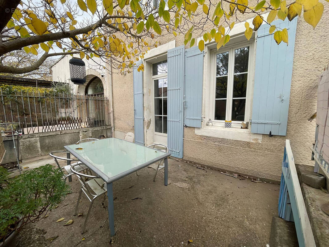 Appartement à ROBION