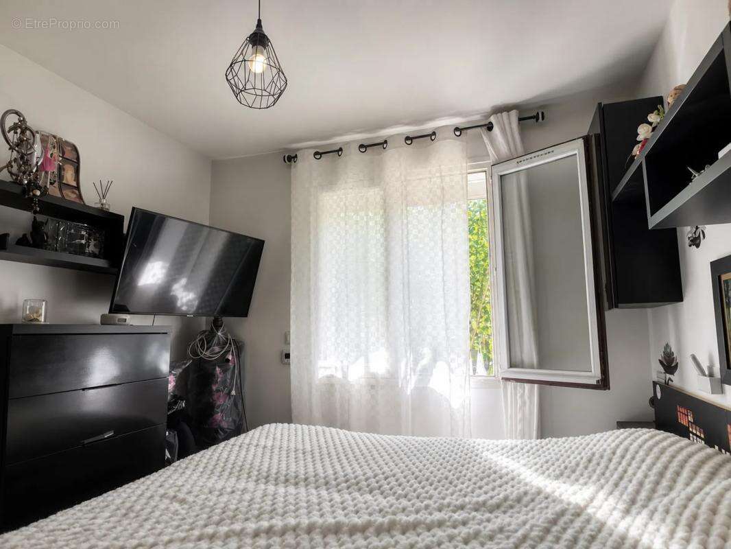 Maison de 7 pièces de 113 m² à Les Roches-de-Condrieu - photo 12