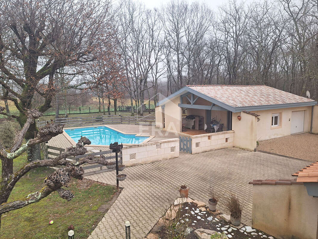 Maison à MONTPON-MENESTEROL
