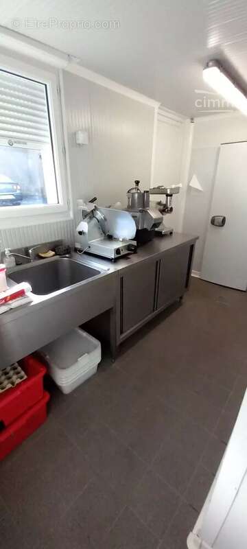 Commerce à HERBAULT