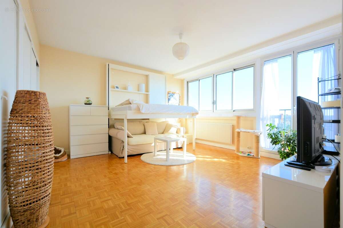 Appartement à SAINT-MAUR-DES-FOSSES