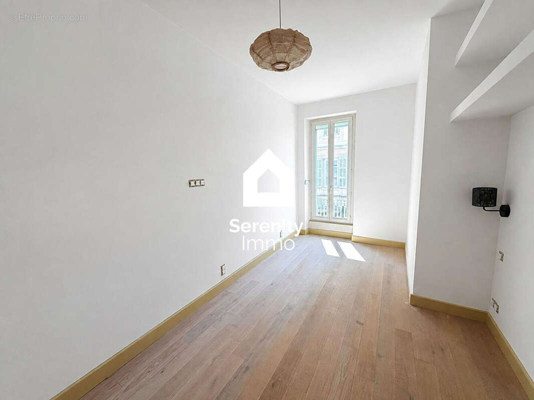 Charmant appartement 3 pièces à vendre à Marseille - proche Castellane - photo 4