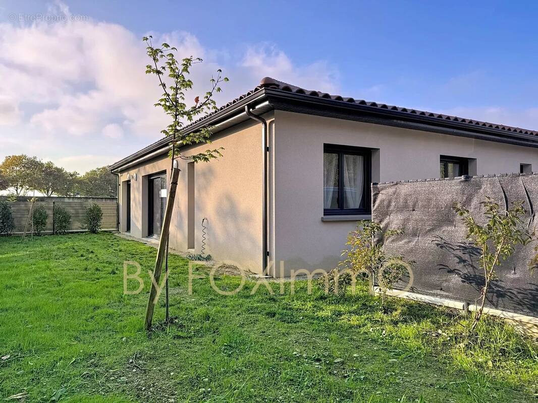 Maison à DECINES-CHARPIEU