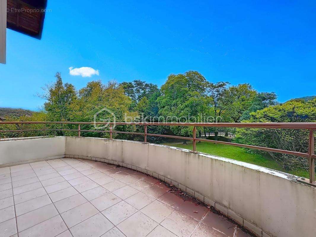 Appartement à VARCES-ALLIERES-ET-RISSET