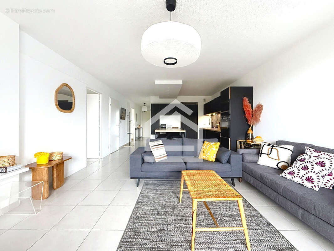 Appartement contemporain 4 pièces avec balcon au sein d'une résidence récente - photo 3