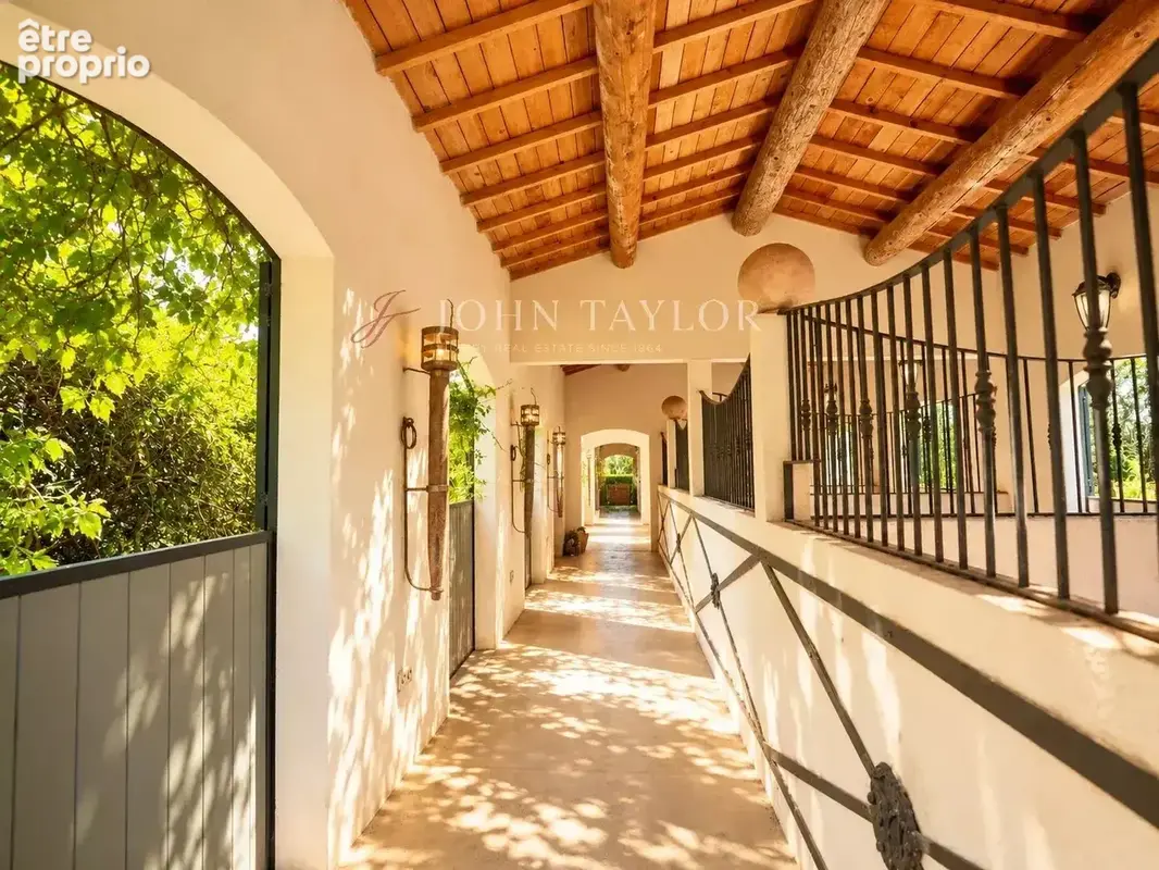 Domaine provençal de 2,7 hectares aux portes d’Eygalières - photo 15