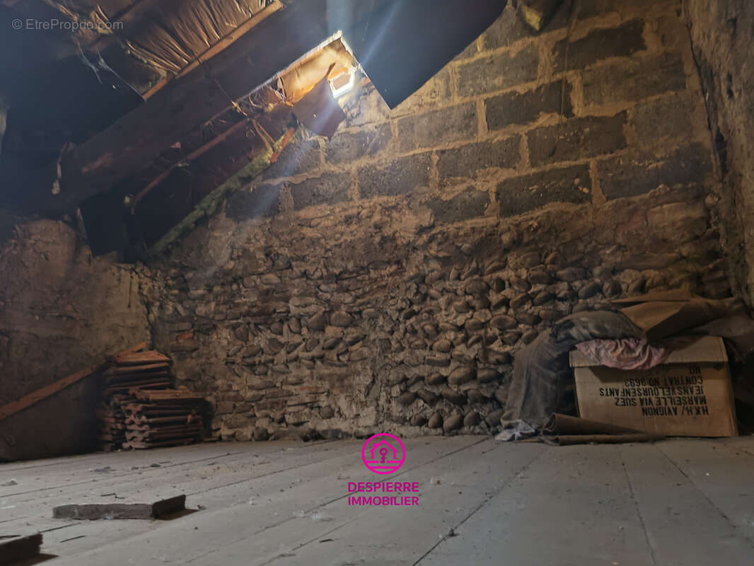 Maison à BEAUREPAIRE