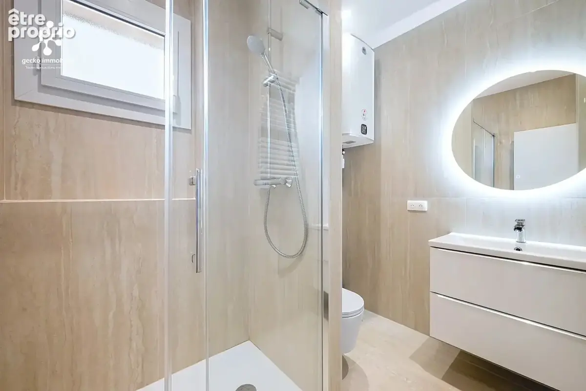 Nice - Carré d’or - 2 pièces rénové avec balcon - photo 8