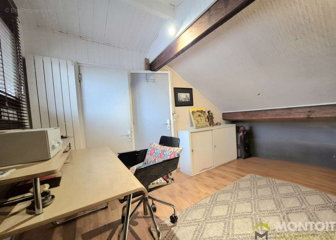 Maison à THIAIS