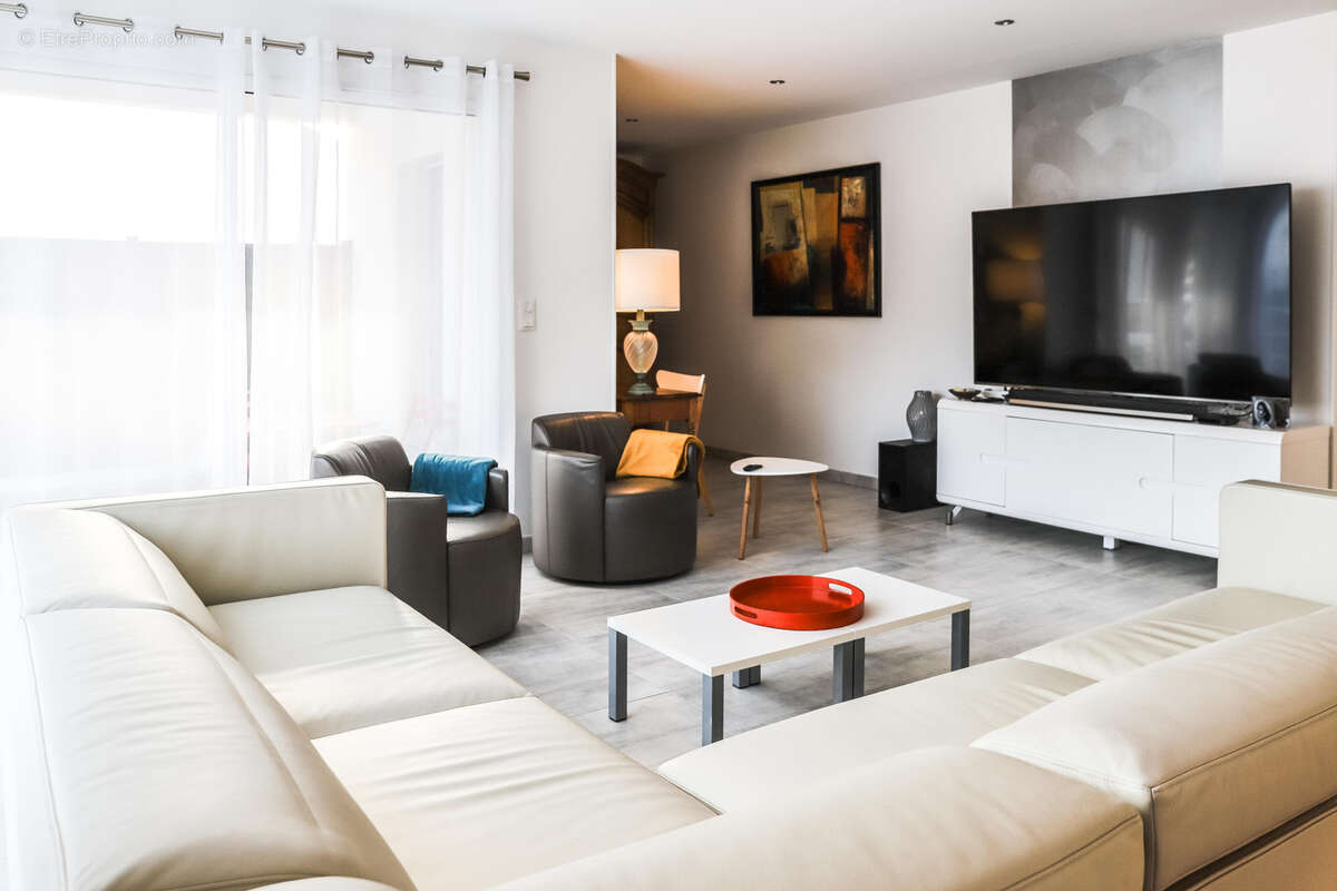 Maison à VAUX-SUR-MER