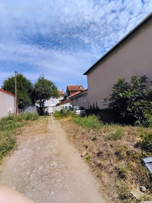 Appartement à VILLENEUVE-LE-ROI