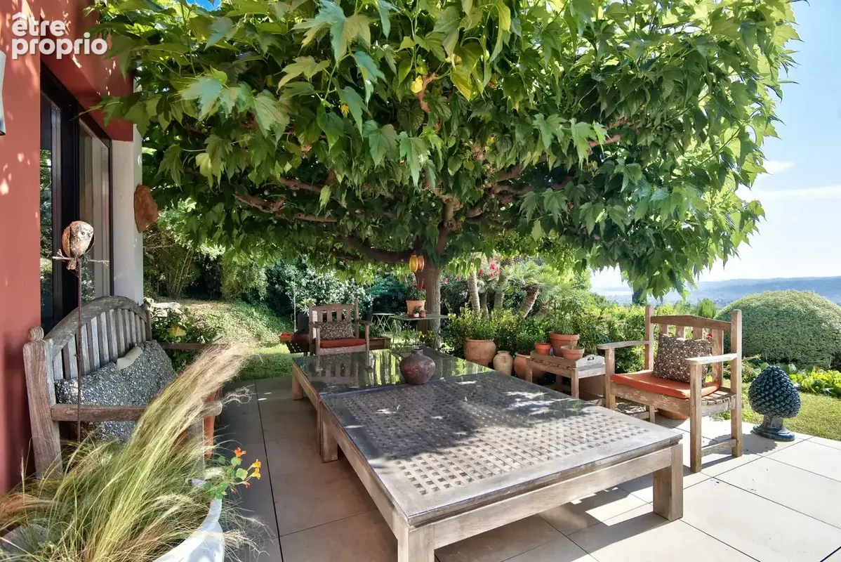Maison 6 pièces 205 m² à vendre à Nice (06300) - photo 2