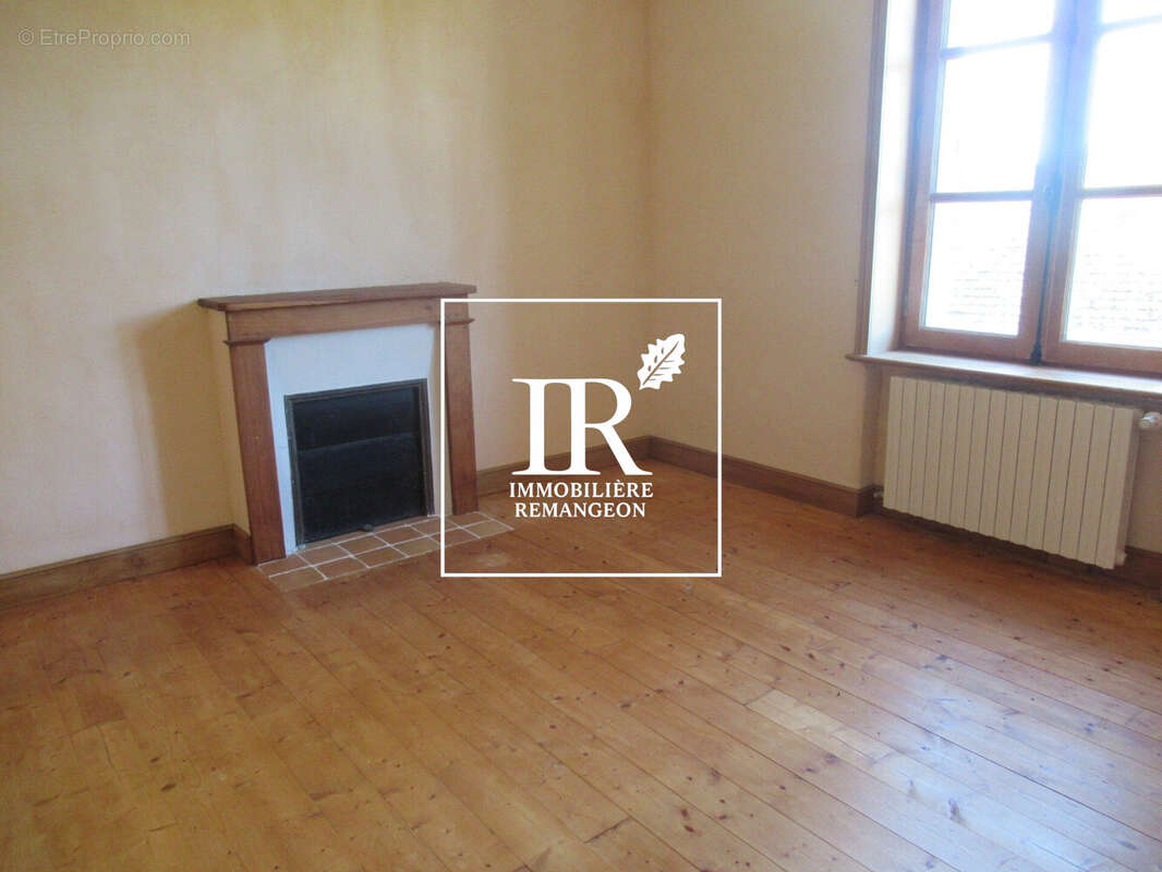 Maison 160 m² à Chaumont-Sur-Tharonne  - photo 8