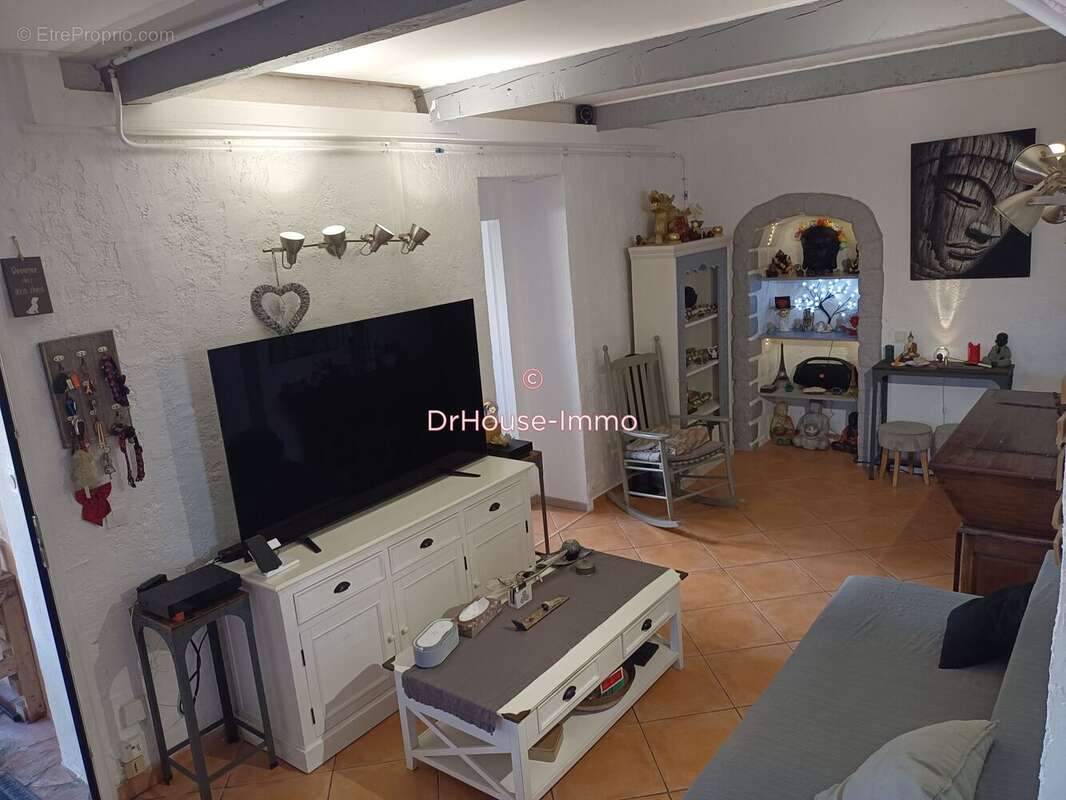 Appartement à LA CRAU