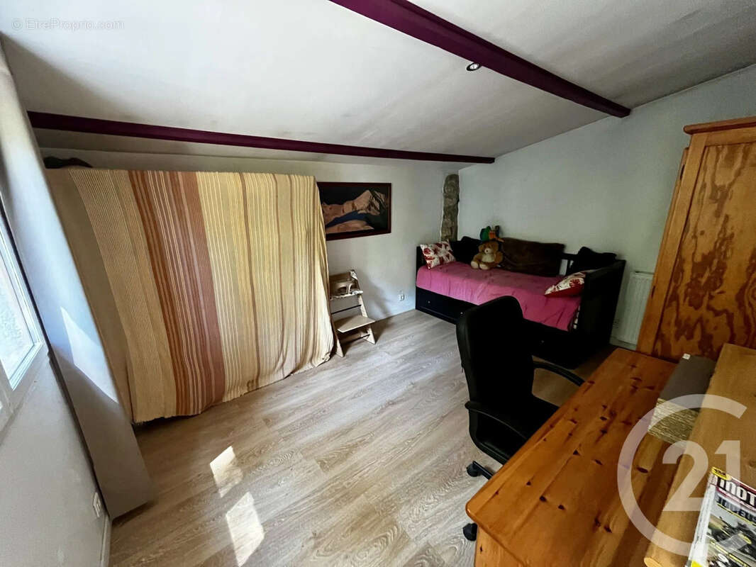 Maison à CHATEAUNEUF-GRASSE