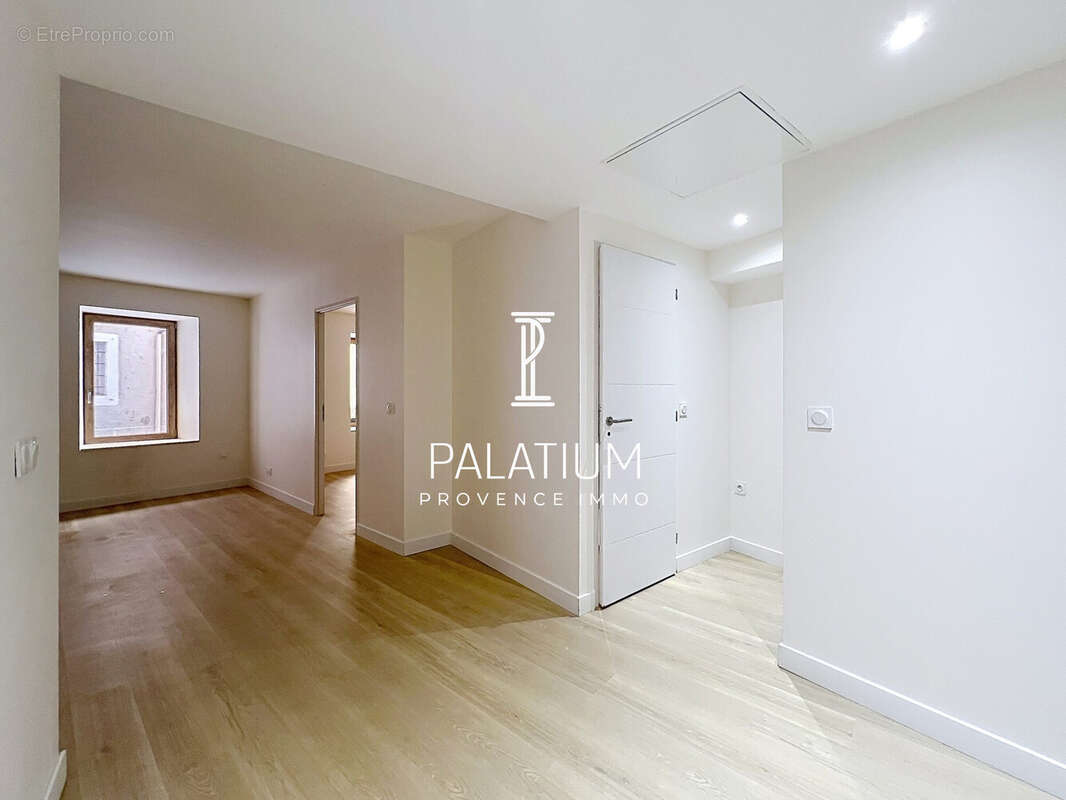 Appartement à TRETS