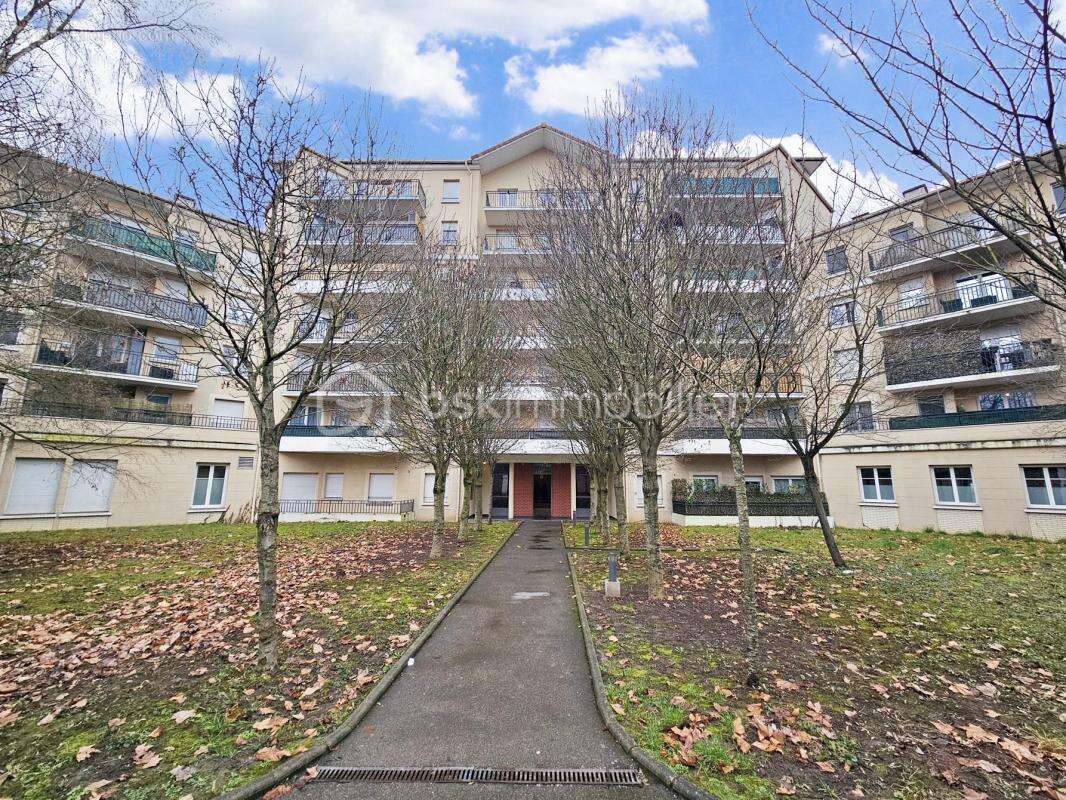 Appartement à DUGNY