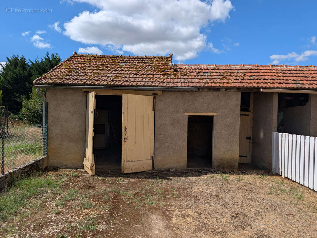 Maison ouvrière de caractère avec garage et jardin privatif - photo 11