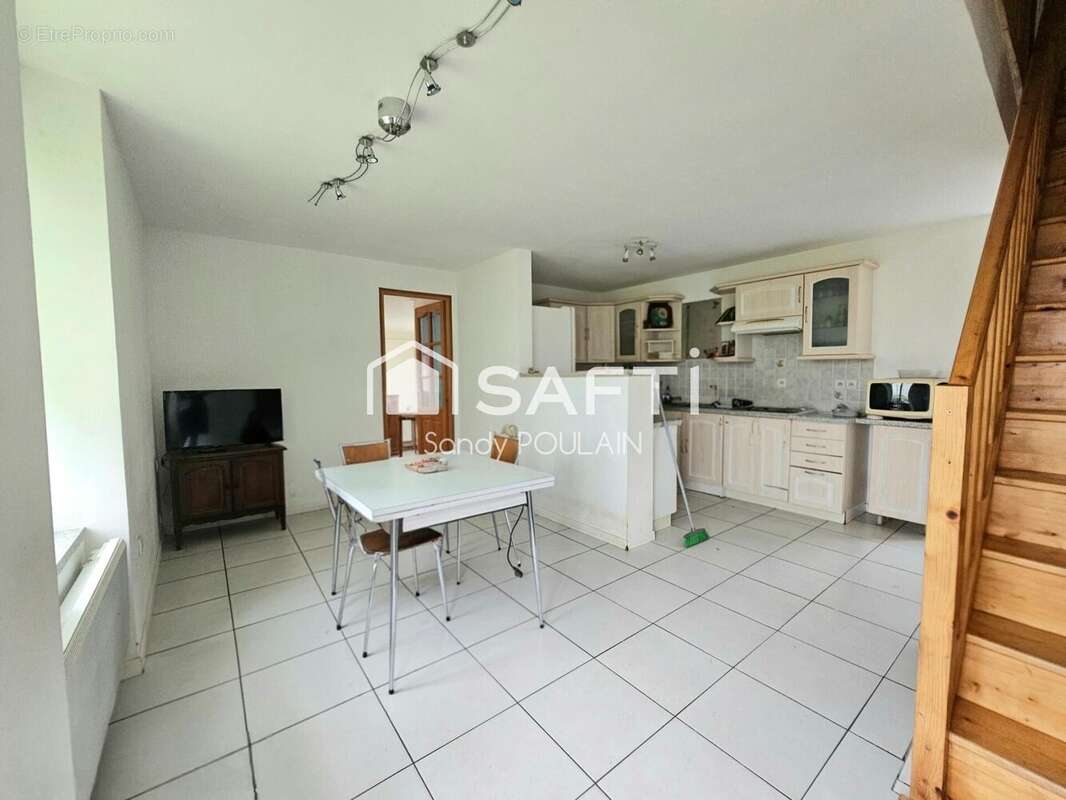 Maison 101 m² à Lolif  - photo 3
