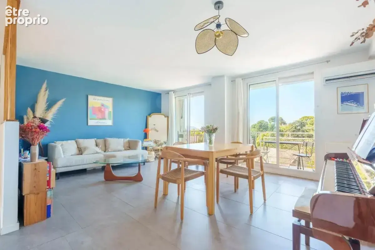 Référence : 7330-NZW - Appartement 4 pièces - balcons, dernier étage, vue dégagée - photo 3