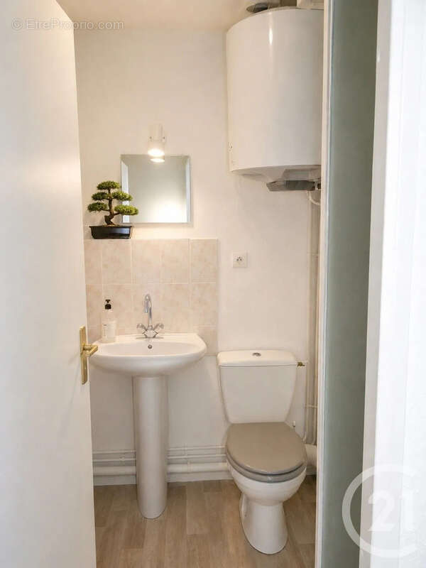 Appartement 27 m² à Auxerre  - photo 4