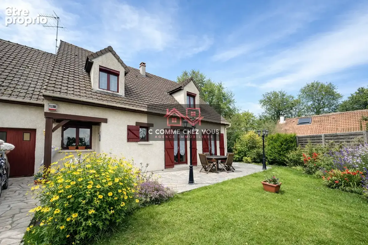 Maison à OZOIR-LA-FERRIERE
