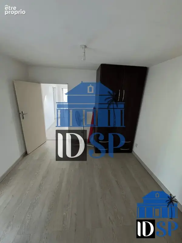 Maison 80 m² à Saint-Paul  - photo 8