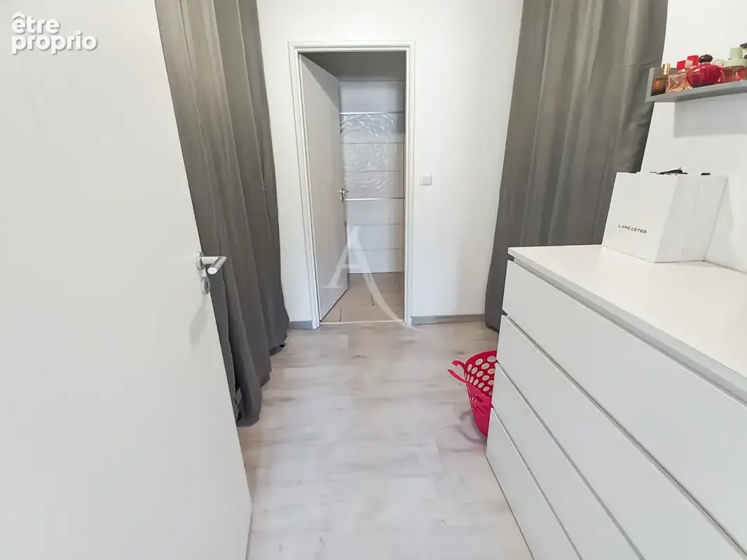 Saint-Etienne du Rouvray - photo 12