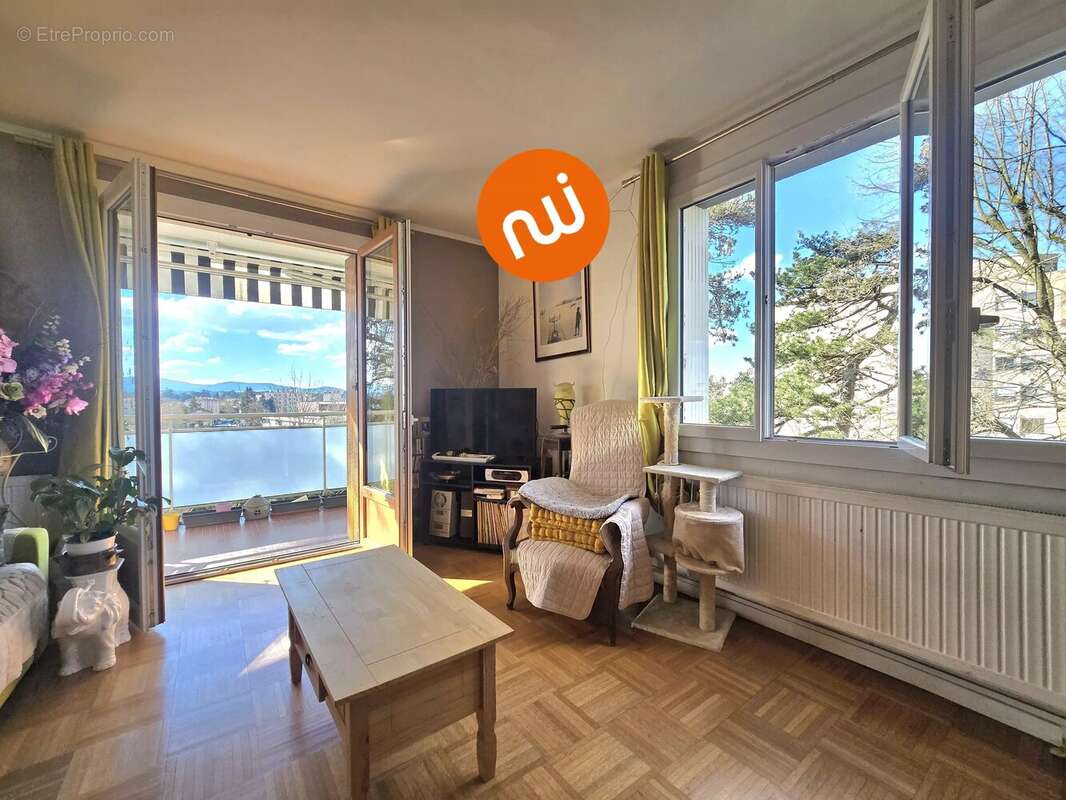 Appartement à TASSIN-LA-DEMI-LUNE